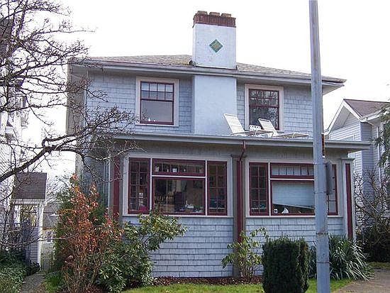 1st image of 4742 1/2 19th Ave NE
