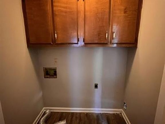 5th image of 6420 Saginaw Rd