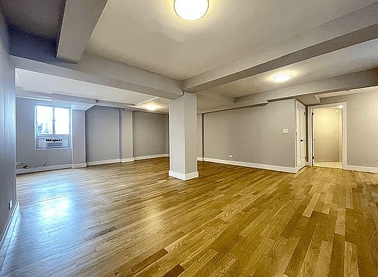 3rd image of 752 W End Ave #19AB