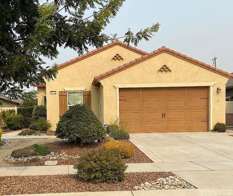 1st image of 2740 Roseberry Ave