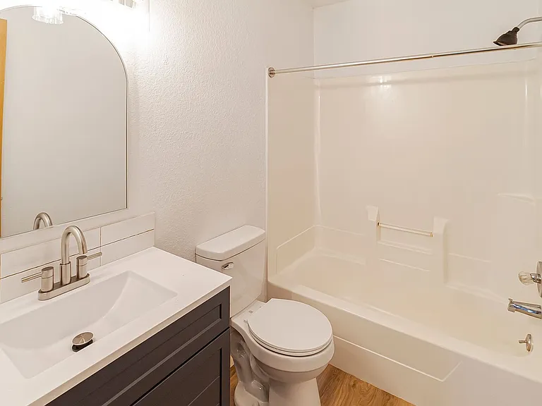 205 Emerson St — Photo 7