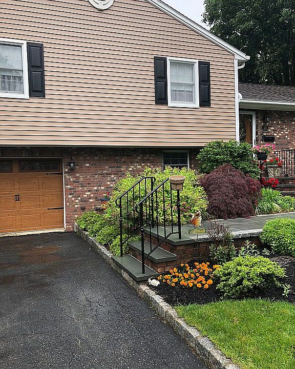 1st image of 10 Standish Pl