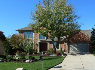 1099 Grandview Dr, Rochester Hills, MI 48306