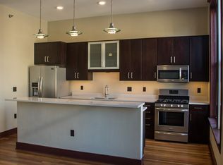 320-322 E. 4th - 202, Waterloo, IA 50703