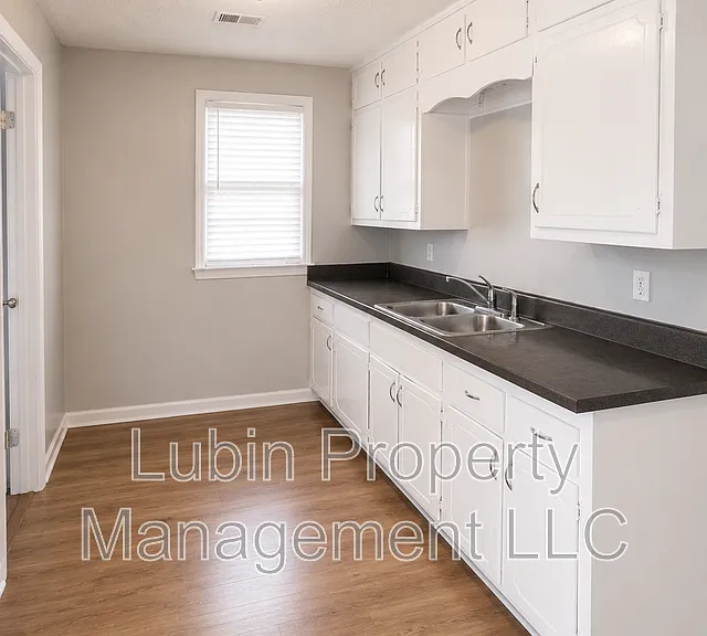 3155 Madeline Cir — Photo 4