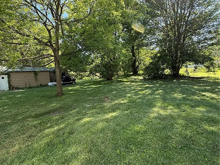 8261 Oswego Rd — Photo 15