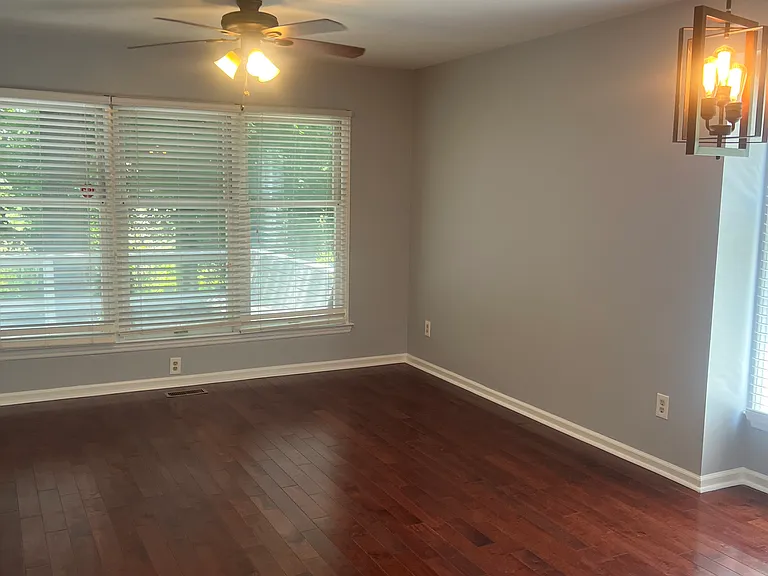 825 Edwards St #B — Photo 6
