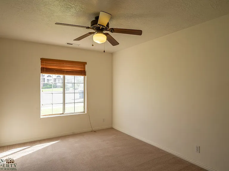 2342 W 1710 North Cir — Photo 29