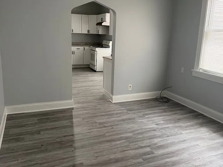 8531 S Burley Ave #2R — Photo 6