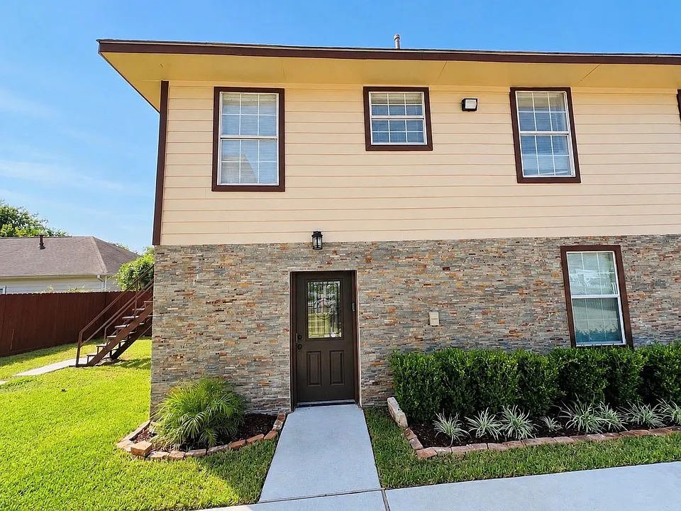 1512 Gregg St #5