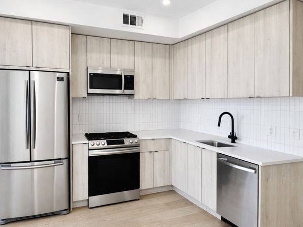 1806 I St NE #2A