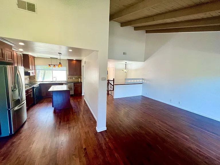 37 Creekridge Ct — Photo 10