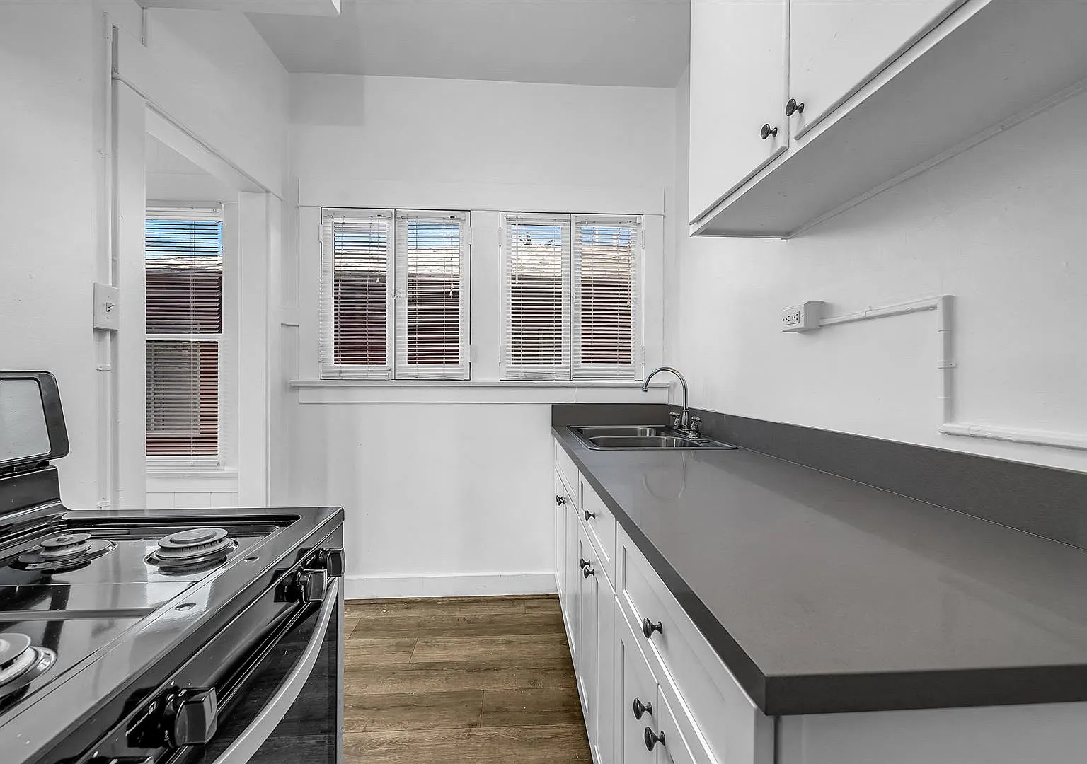 634 Cedar — Photo 1