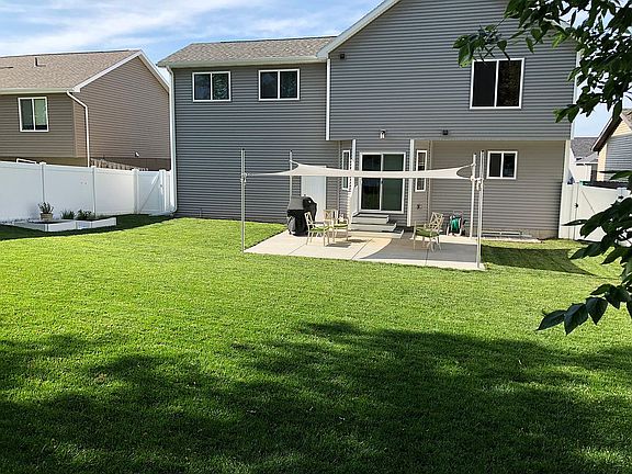 5th image of 3009 W Peach St