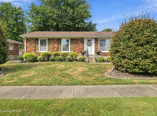 6706 Cape Ct, Louisville, KY 40219