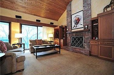 4th image of 1694 Sturbridge Dr