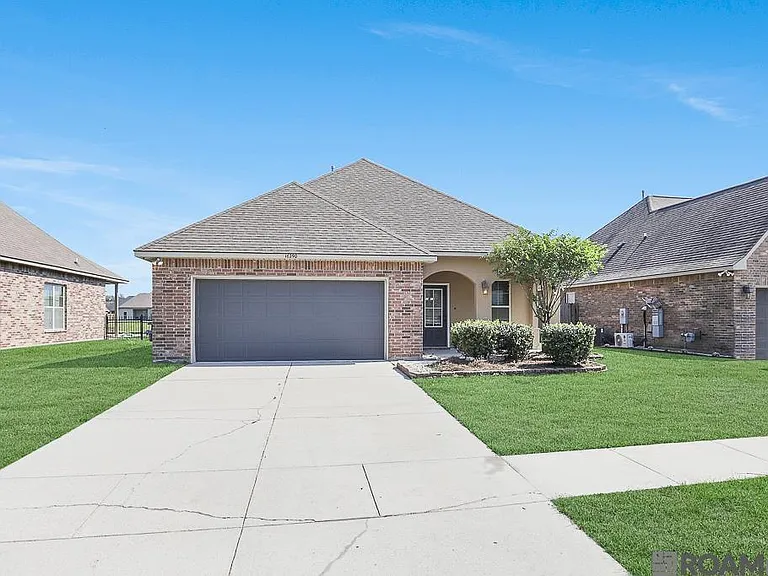 16290 Timberstone Dr — Photo 2