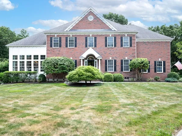 14 Weston Ave, Foxboro, MA 02035