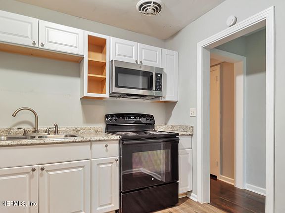 4th image of 5645 MINOSA Circle E