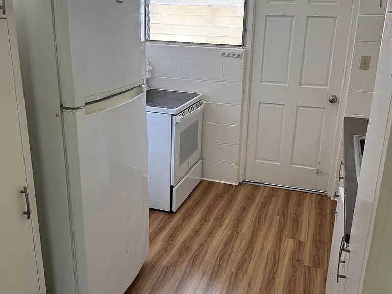 1653 Pensacola St #4 — Photo 8
