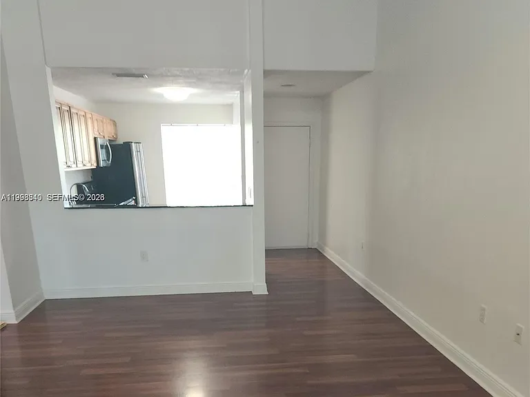 8059 SW 21st Ct #8059 — Photo 6