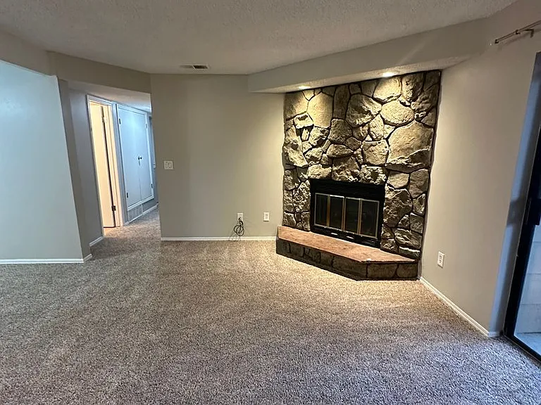 15402 E Arizona Ave #107 — Photo 2