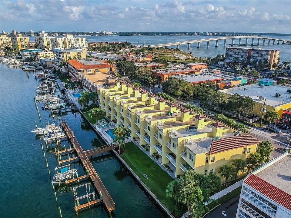 1st image of 656 Bayway Blvd APT 3