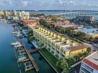 656 Bayway Blvd APT 3, Clearwater, FL 33767