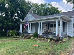 808 W 7th St, Columbia, TN 38401