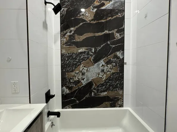 71 Court House Place image 6 of 11