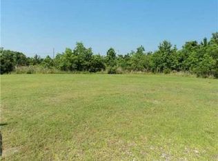 229 Surf St, Waveland, MS 39576