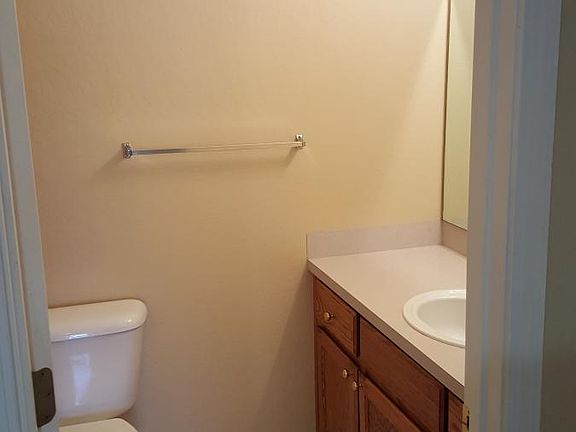 5th image of 1108 Hickory Ave #A