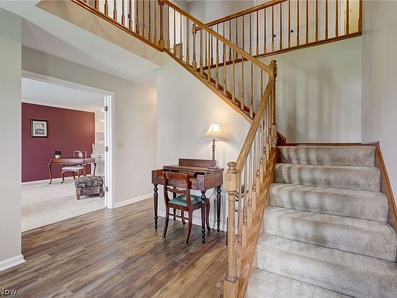 4th image of 15080 Waterford Dr