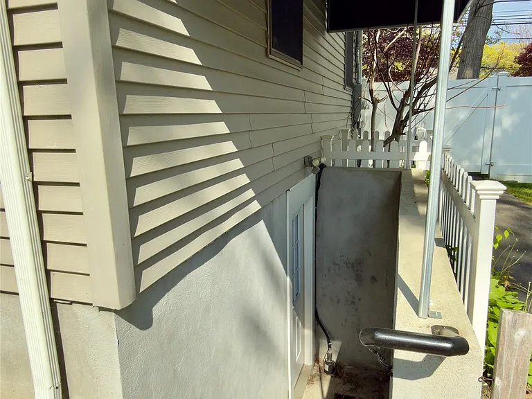 40 Market St — Photo 8