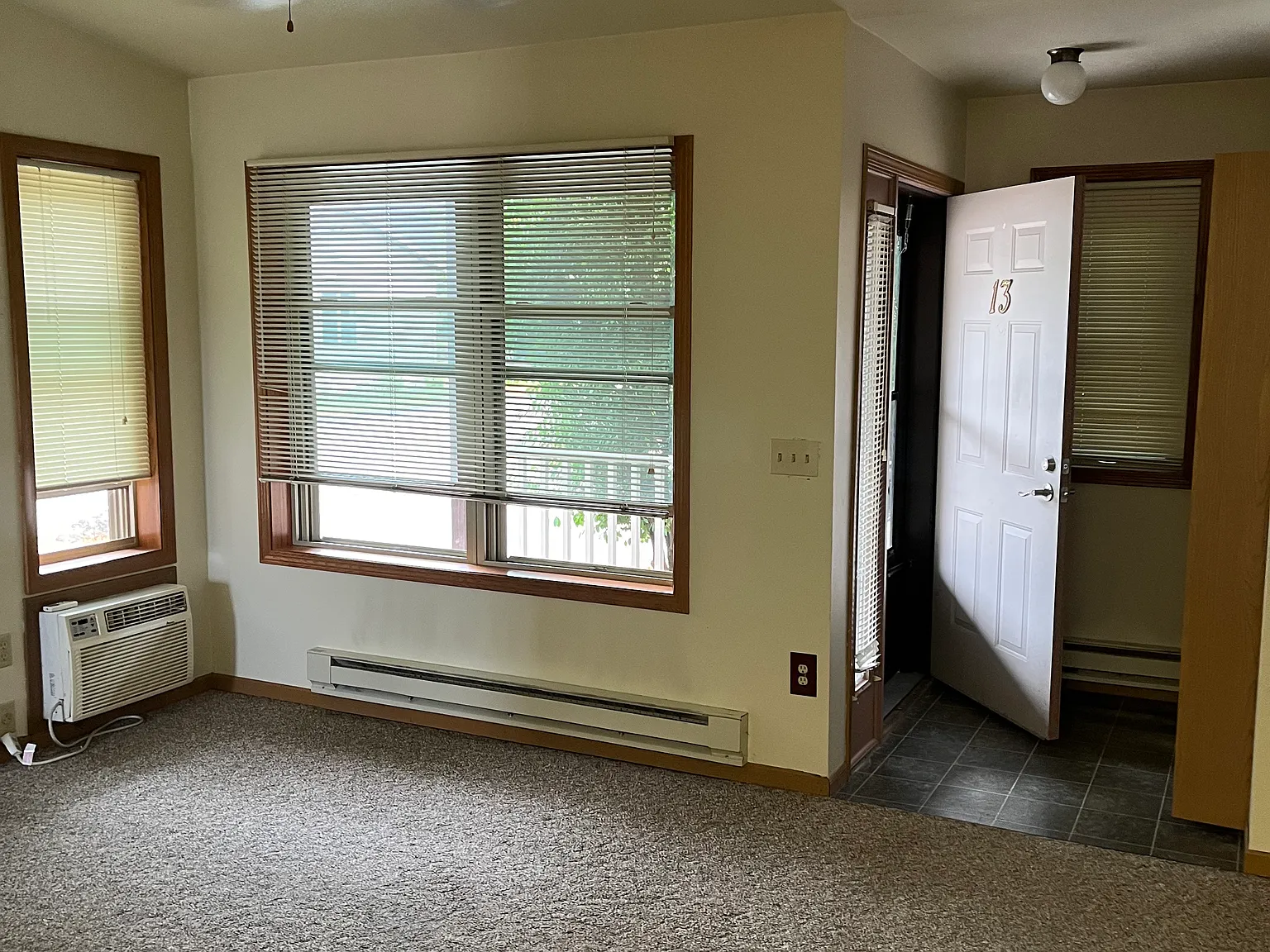 121 County Road Qq — Photo 2