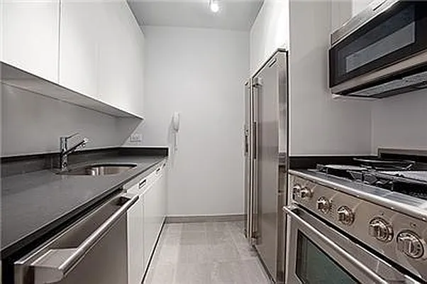 Rented by Living New York | media 17