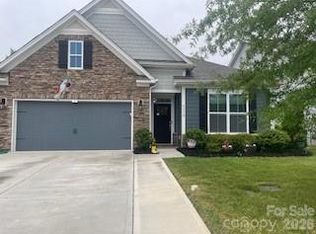 4450 Streamside Rd, Denver, NC 28037