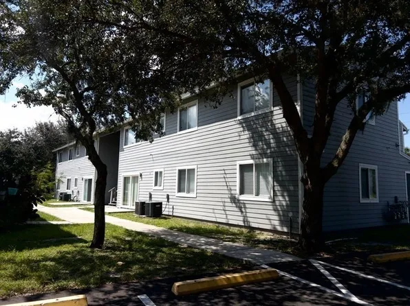 1002 E Rhodes Dr, New Smyrna Beach, FL