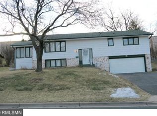 2145 Unity Ave N, Golden Valley, MN 55422