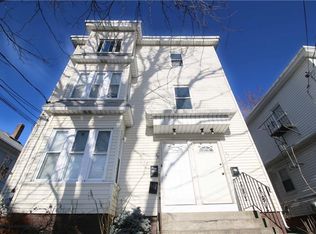 27 Mary St, Pawtucket, RI 02860