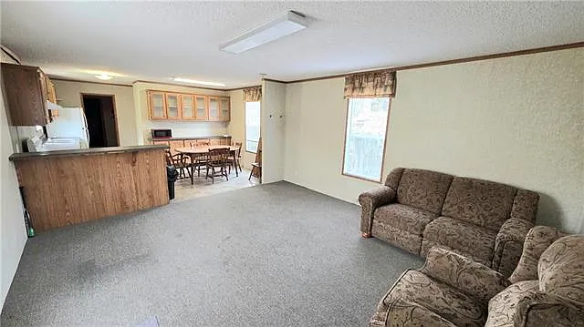 3 bed, 2.0 bath, 1280 sqft, $1,800 — Photo 2