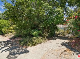 4950 Bluebell Ave, Valley Village, CA 91607