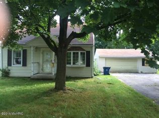 2465 Brackett Ave, Kalamazoo, MI