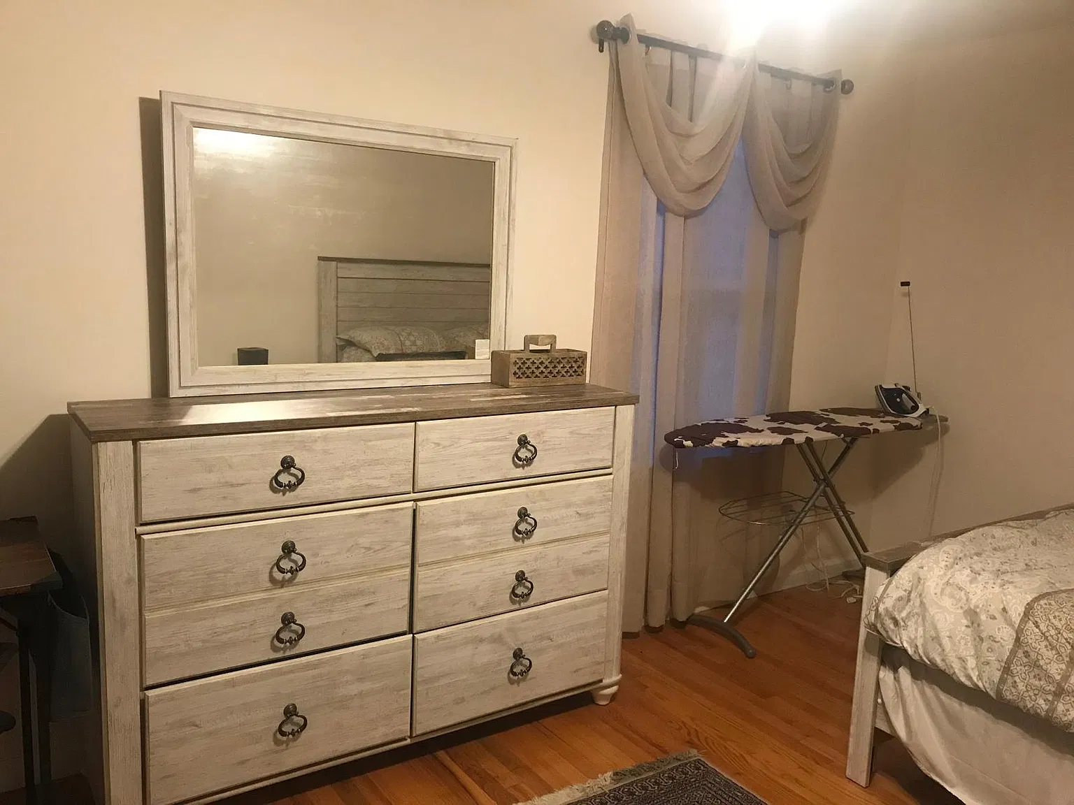 3 bed, 1250 sqft, $3,900 — Photo 4