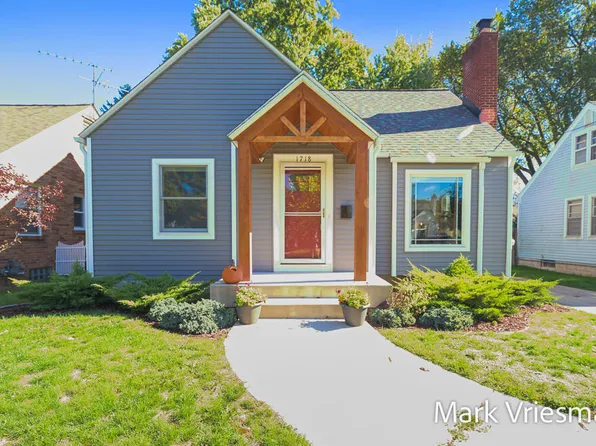 1718 Widdicomb Ave NW, Grand Rapids, MI 49504