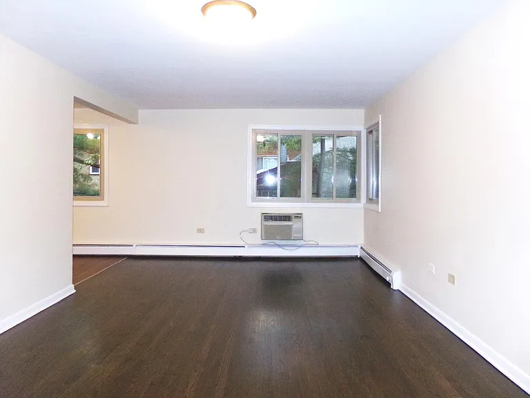 810 Seward St #303 — Photo 2