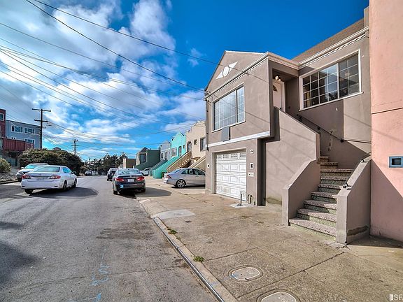2nd image of 250 De Long St
