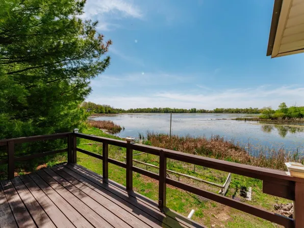 W6641 North Lakeshore DRIVE, Elkhorn, WI 53121