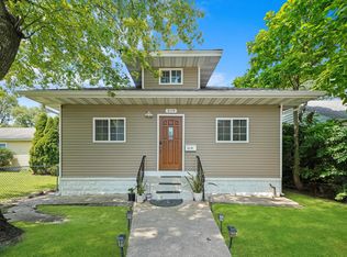 519 S Desplaines St, Joliet, IL 60436