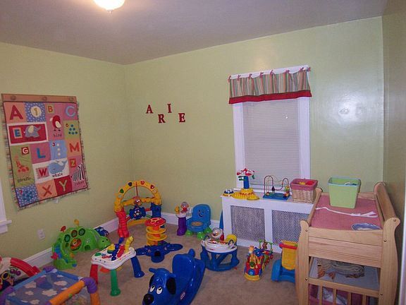 Playroom/bedroom